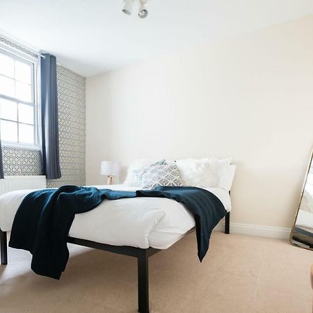 The Lapis Lounge - Large 3Bdr House At River Avon Bath Extérieur photo
