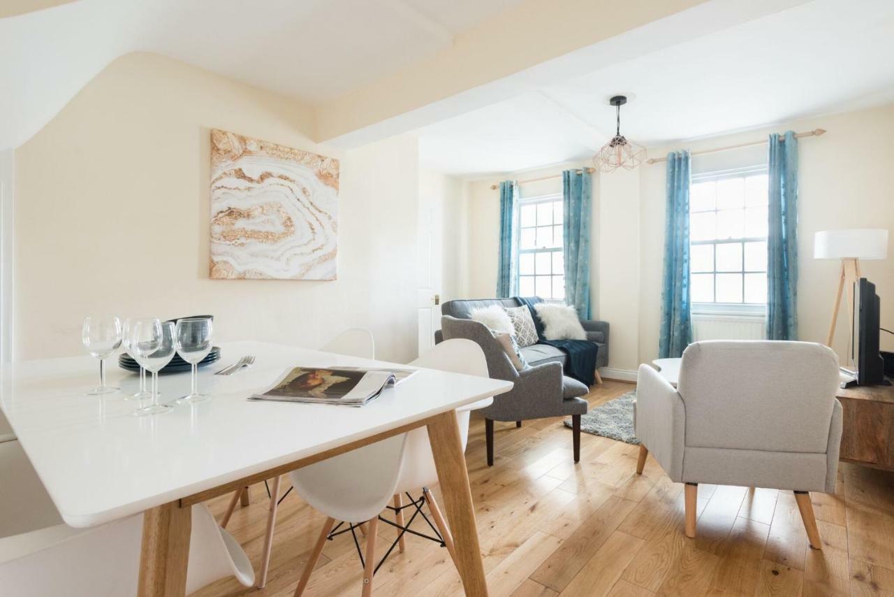 The Lapis Lounge - Large 3Bdr House At River Avon Bath Extérieur photo